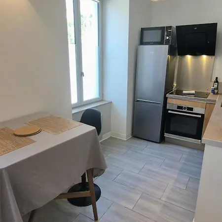 Escapade Moderne Avec Terrasse Privee