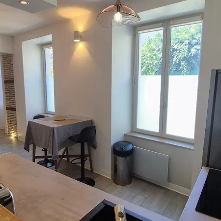 公寓 Escapade Moderne Avec Terrasse Privee 波城