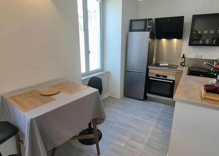 Escapade Moderne Avec Terrasse Privee